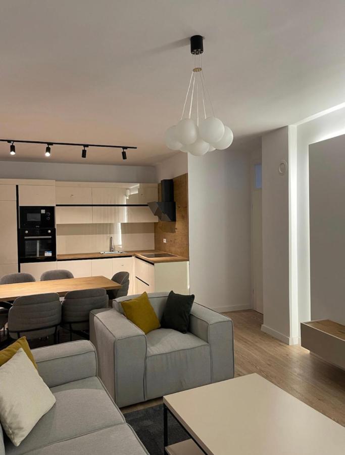 Airstay Priştine Dış mekan fotoğraf